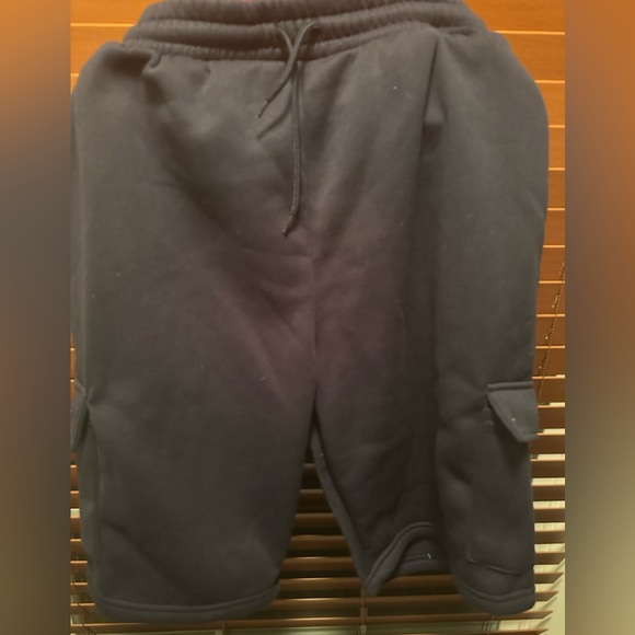 Stylish Black Shorts- NWOT - Picture 1 of 7